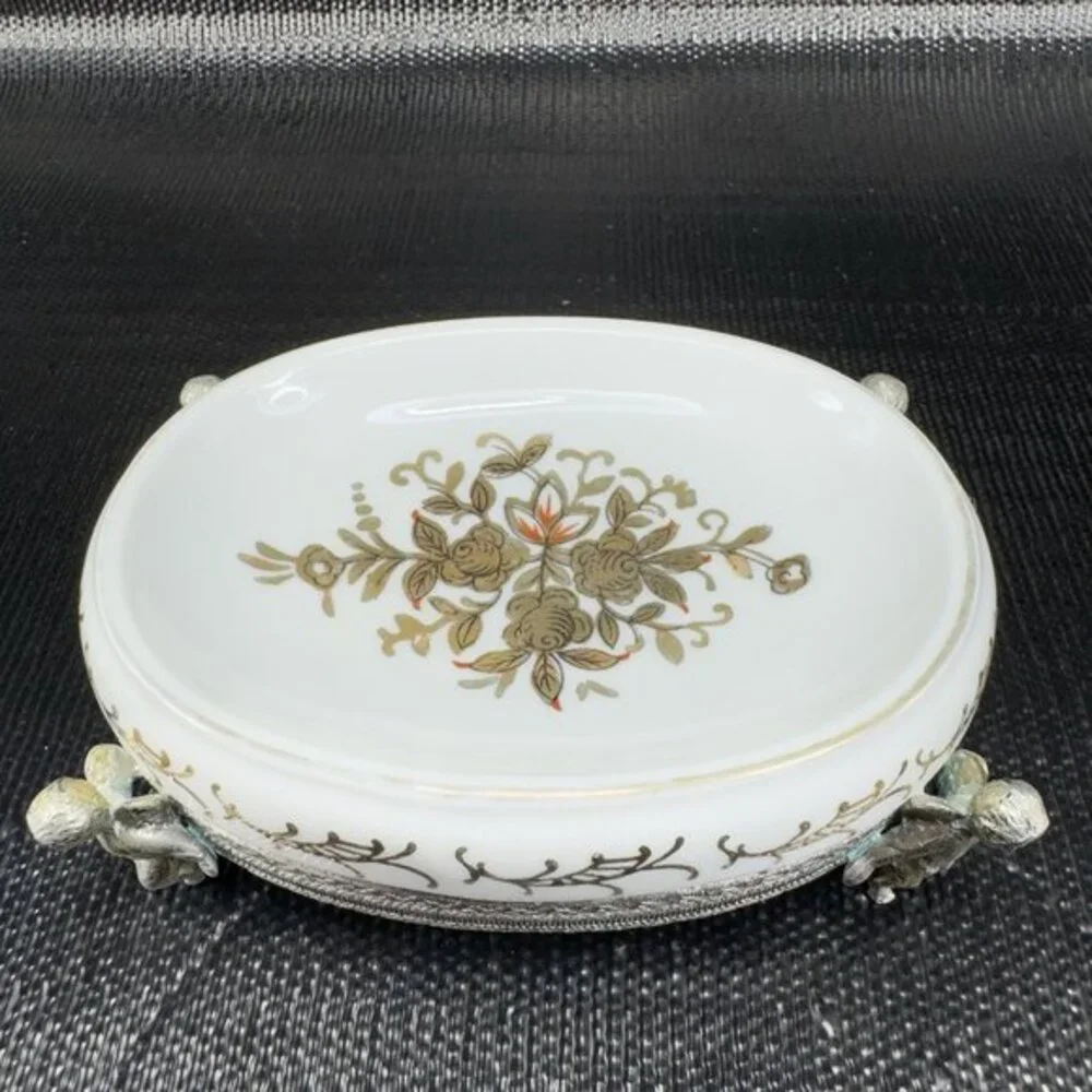 Vintage TAJ Japan Metal Cherubs Footed Porcelain Soap Dish Trinket Dish Holder‎
